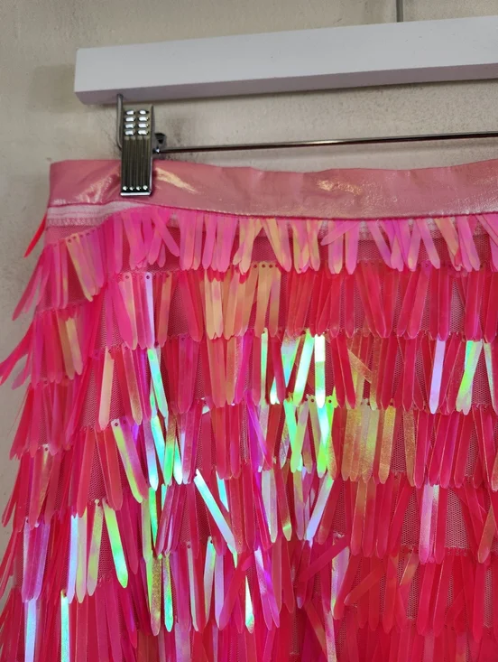 Queen Of Sparkles rectangle sequin skirt in hot pink - Picture 3 of 9